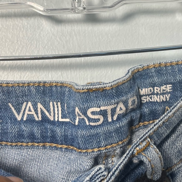 COPY - • Vanilla Star Mid Rise Pearl Skinny Jeans New Without Tags - Picture 6 of 13